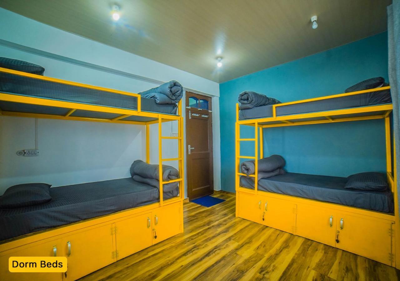 Young Monk Hostel & Cafe Dharamkot McLeod Ganj Exteriör bild